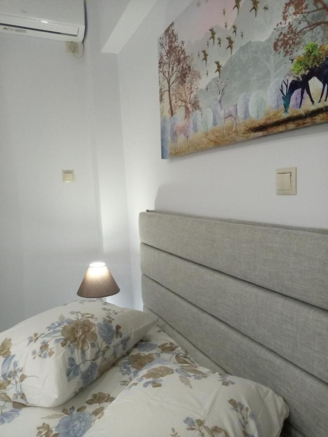 Suite Apartment Athens Center, Metro Metaxourgeio Екстериор снимка