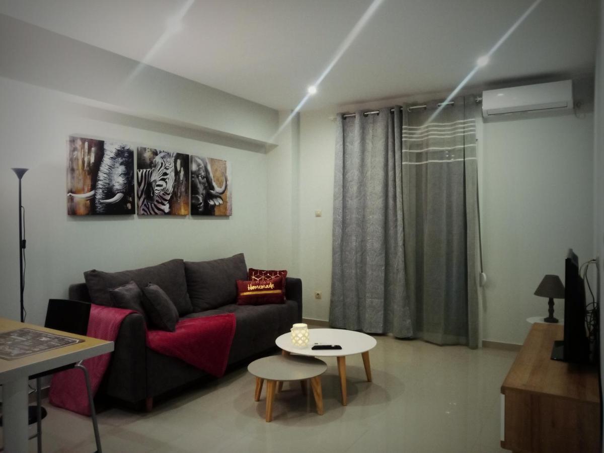 Suite Apartment Athens Center, Metro Metaxourgeio Екстериор снимка